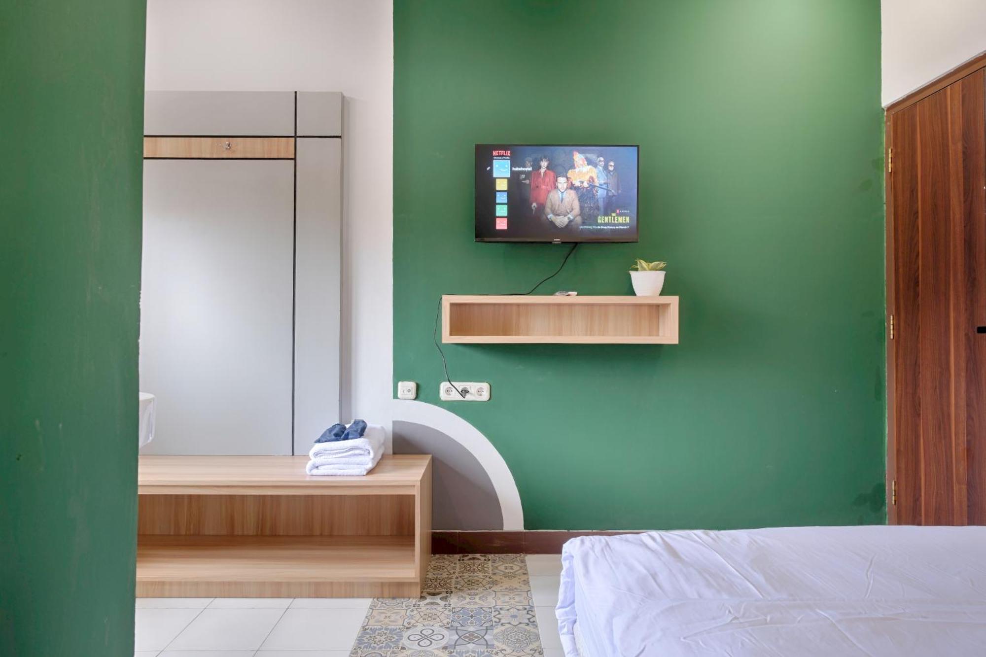 Hubs Hostel Yogyakarta Exterior foto